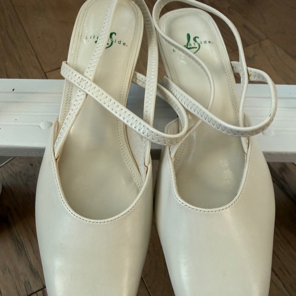 Life Stride Soft System Slingback Heels